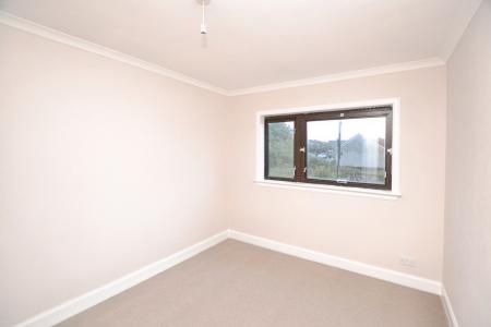 2 bedroom Flat to let in St Clair Street, Kirkcaldy, KY1