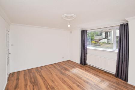 2 bedroom Flat to let in Caiystane Gardens, Edinburgh, EH10