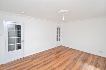 2 bedroom Flat to let in Caiystane Gardens, Edinburgh, EH10