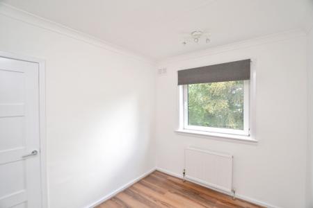 2 bedroom Flat to let in Caiystane Gardens, Edinburgh, EH10