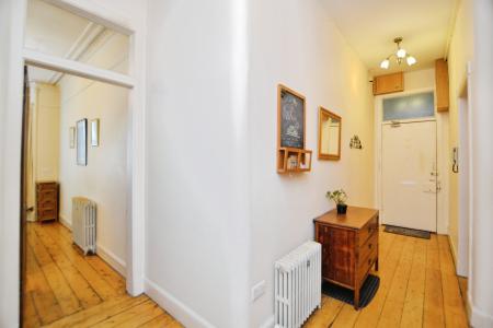 2 bedroom Flat to let in Comely Bank Place, Edinburgh, EH4