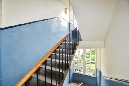 2 bedroom Flat to let in Comely Bank Place, Edinburgh, EH4