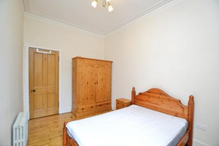 2 bedroom Flat to let in Comely Bank Place, Edinburgh, EH4