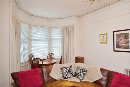 2 bedroom Flat to let in Comely Bank Place, Edinburgh, EH4