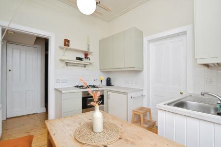 1 bedroom Flat to let in Albert Street, Leith, Edinburgh, EH7