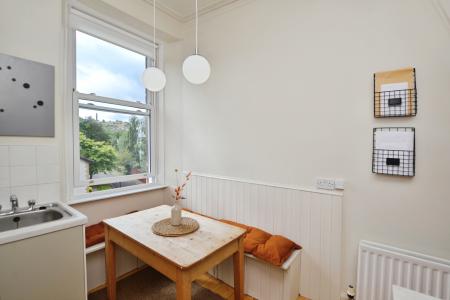 1 bedroom Flat to let in Albert Street, Leith, Edinburgh, EH7