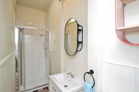 1 bedroom Flat to let in Albert Street, Leith, Edinburgh, EH7