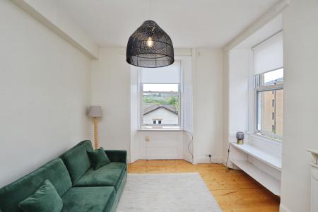 1 bedroom Flat to let in Albert Street, Leith, Edinburgh, EH7