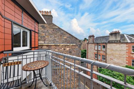 3 bedroom Flat for sale in 33, Flat 35, Brunswick Road, Edinburgh EH7 5GU