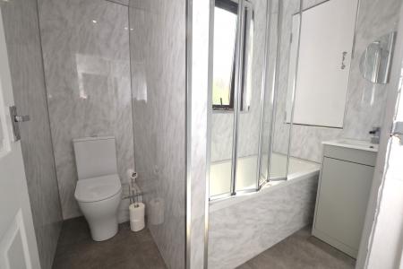 2 bedroom Flat to let in Hunter Terrace, Loanhead, Edinburgh, EH20