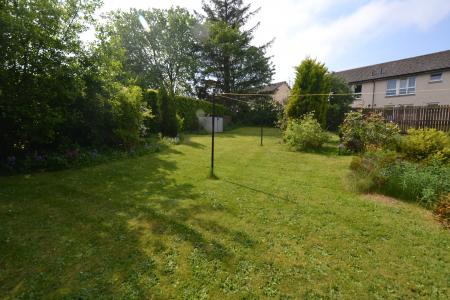 2 bedroom Flat to let in Hunter Terrace, Loanhead, Edinburgh, EH20