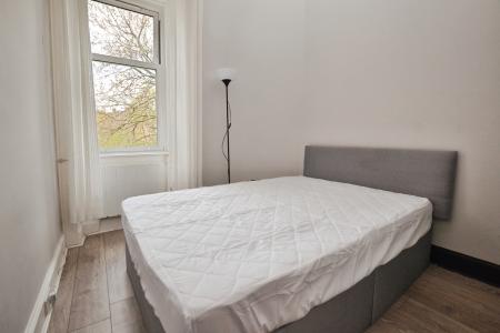 1 bedroom Flat to let in St Leonard's Street, Edinburgh, EH8