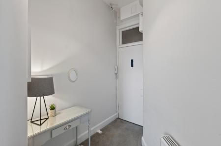 1 bedroom Flat for sale in 19, Flat 8, Dean Park Street, Edinburgh, EH4 1JS