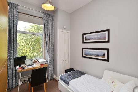 2 bedroom Flat to let in Comely Bank Road, Comely Bank, Edinburgh, EH4