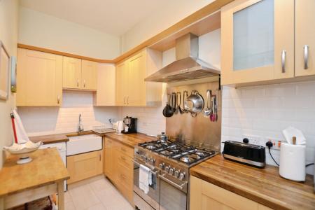 2 bedroom Flat to let in Comely Bank Road, Comely Bank, Edinburgh, EH4