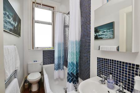 2 bedroom Flat to let in Comely Bank Road, Comely Bank, Edinburgh, EH4