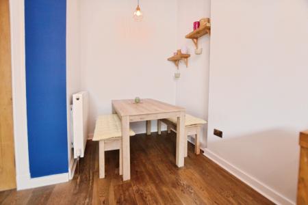 2 bedroom Flat to let in Morningside Road, Edinburgh, EH10