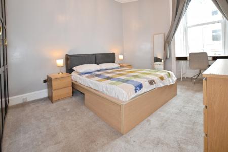 2 bedroom Flat to let in Morningside Road, Edinburgh, EH10