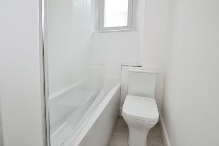 2 bedroom Flat to let in Morningside Road, Edinburgh, EH10