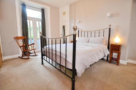 2 bedroom Flat to let in Slateford Road, Edinburgh, EH11
