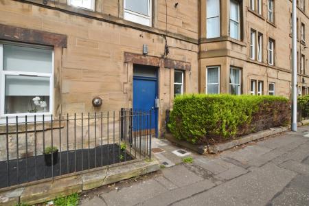 2 bedroom Flat to let in Slateford Road, Edinburgh, EH11
