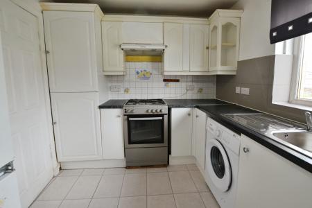 3 bedroom Flat to let in Pennywell Medway, Edinburgh, EH4