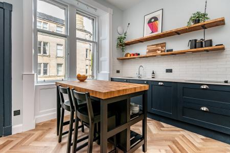 2 bedroom Flat to let in Comely Bank Road, Comely Bank, Edinburgh, EH4