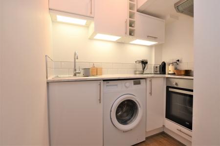 1 bedroom Flat to let in North Junction Street, Edinburgh, EH6