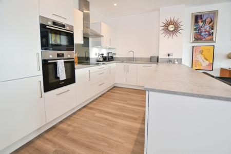 2 bedroom Flat to let in Ocean Drive, Edinburgh, EH6