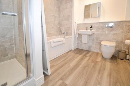 2 bedroom Flat to let in Ocean Drive, Edinburgh, EH6