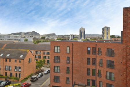 2 bedroom Flat to let in Ocean Drive, Edinburgh, EH6