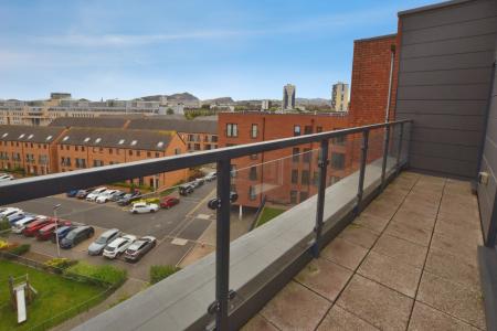 2 bedroom Flat to let in Ocean Drive, Edinburgh, EH6