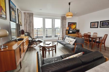 2 bedroom Flat to let in Ocean Drive, Edinburgh, EH6