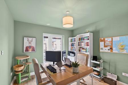 2 bedroom Flat for sale in 14 1 Geissler Drive, Edinburgh, EH6 6AU