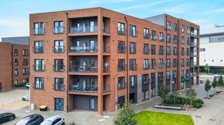 2 bedroom Flat for sale in 14 1 Geissler Drive, Edinburgh, EH6 6AU