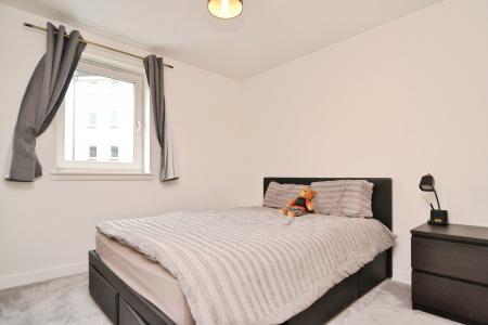 2 bedroom Flat to let in Chesser Crescent, Edinburgh, EH14