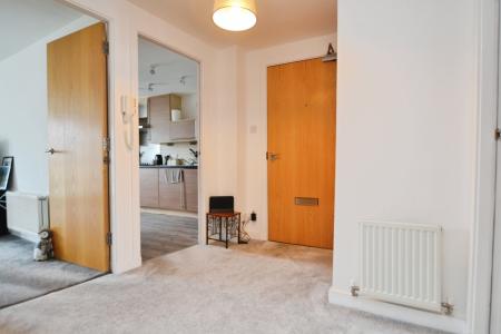 2 bedroom Flat to let in Chesser Crescent, Edinburgh, EH14