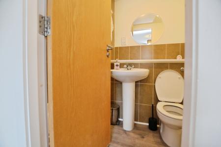 2 bedroom Flat to let in Chesser Crescent, Edinburgh, EH14