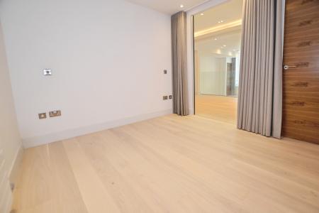 2 bedroom Flat to let in Belford Road, Edinburgh, EH4