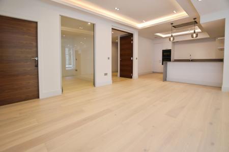 2 bedroom Flat to let in Belford Road, Edinburgh, EH4