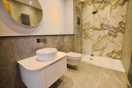 2 bedroom Flat to let in Belford Road, Edinburgh, EH4