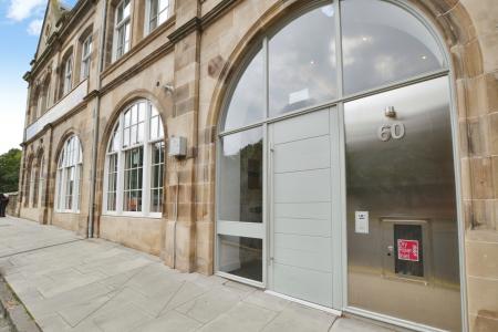 2 bedroom Flat to let in Belford Road, Edinburgh, EH4
