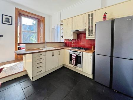 1 bedroom Flat to let in Easter Road, Edinburgh, EH7