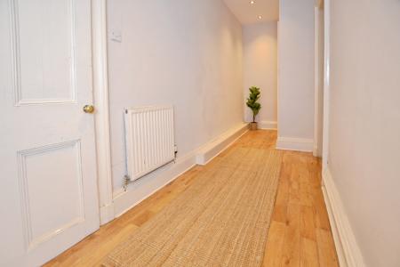 1 bedroom Flat to let in Warrender Park Crescent, Edinburgh, EH9