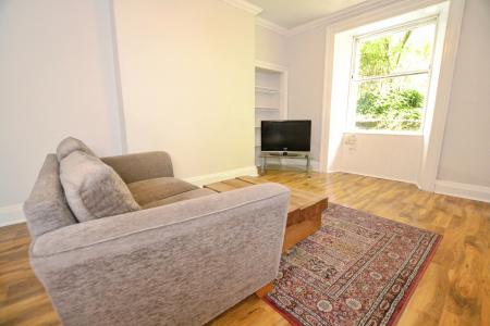 1 bedroom Flat to let in Warrender Park Crescent, Edinburgh, EH9