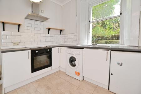 1 bedroom Flat to let in Warrender Park Crescent, Edinburgh, EH9