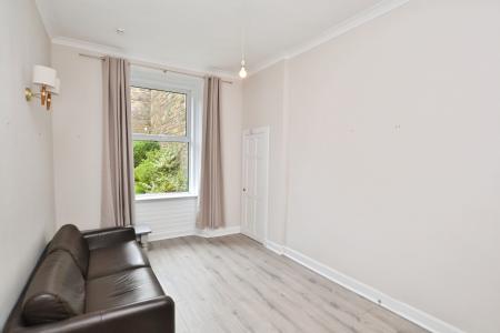 1 bedroom Flat to let in Comely Bank Row, Stockbridge, Edinburgh, EH4