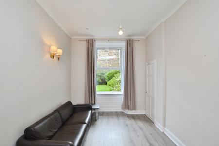 1 bedroom Flat to let in Comely Bank Row, Stockbridge, Edinburgh, EH4