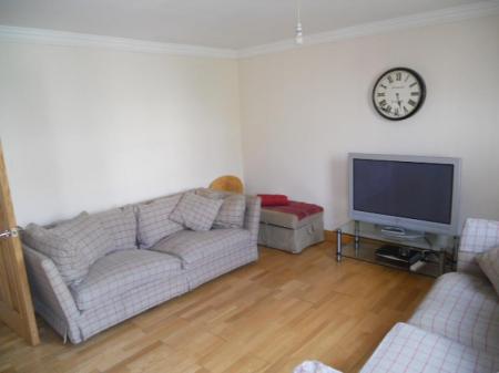 2 bedroom Flat to let in Caledonian Crescent, Edinburgh, EH11