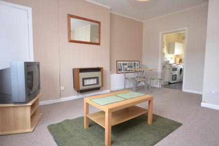 2 bedroom Flat to let in Royston Mains Gardens, Granton, Edinburgh, EH5